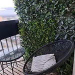 - Clim - Wifi -cuisine Privatif - Parking Privé - Salle De Bain Commune- Balcon Appartement *
