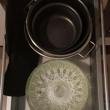 Apartment - Clim - Wifi -cuisine Privatif - Parking Prive - Salle De Bain Commune- Balcon *