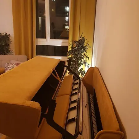 - Clim - Wifi -cuisine Privatif - Parking Prive - Salle De Bain Commune- Balcon شقة نيم